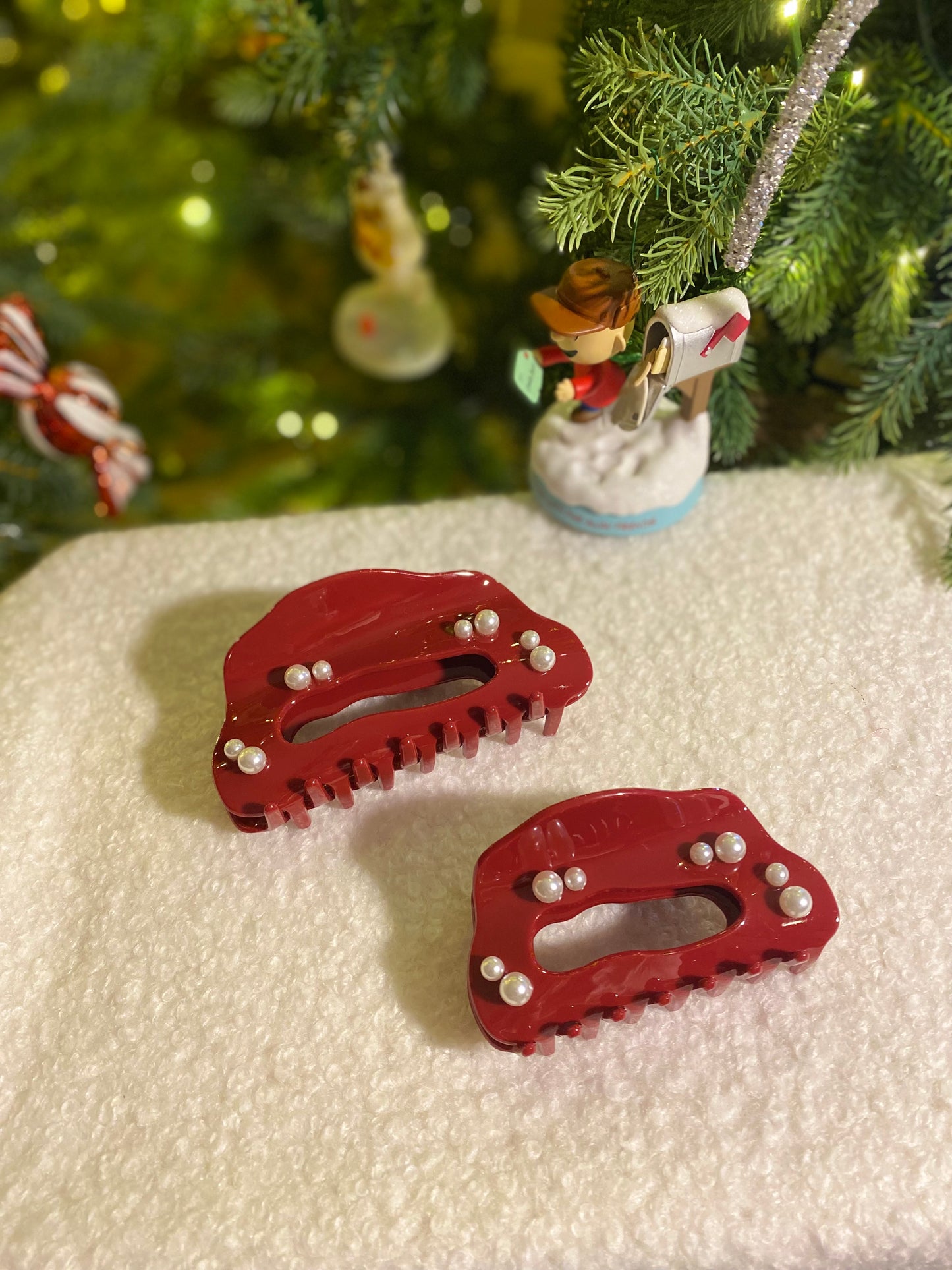 Holiday Pearl Hair Claw