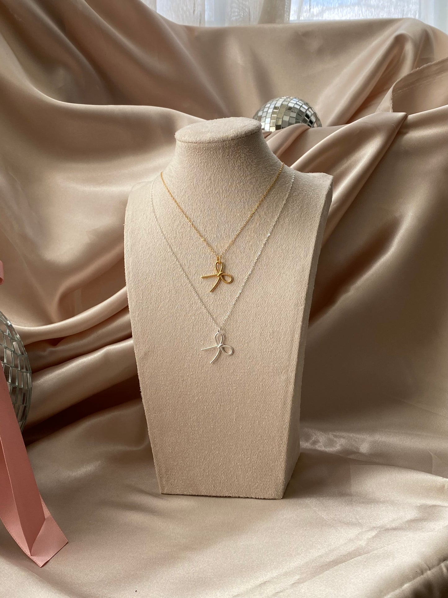 Polly Bow Necklace