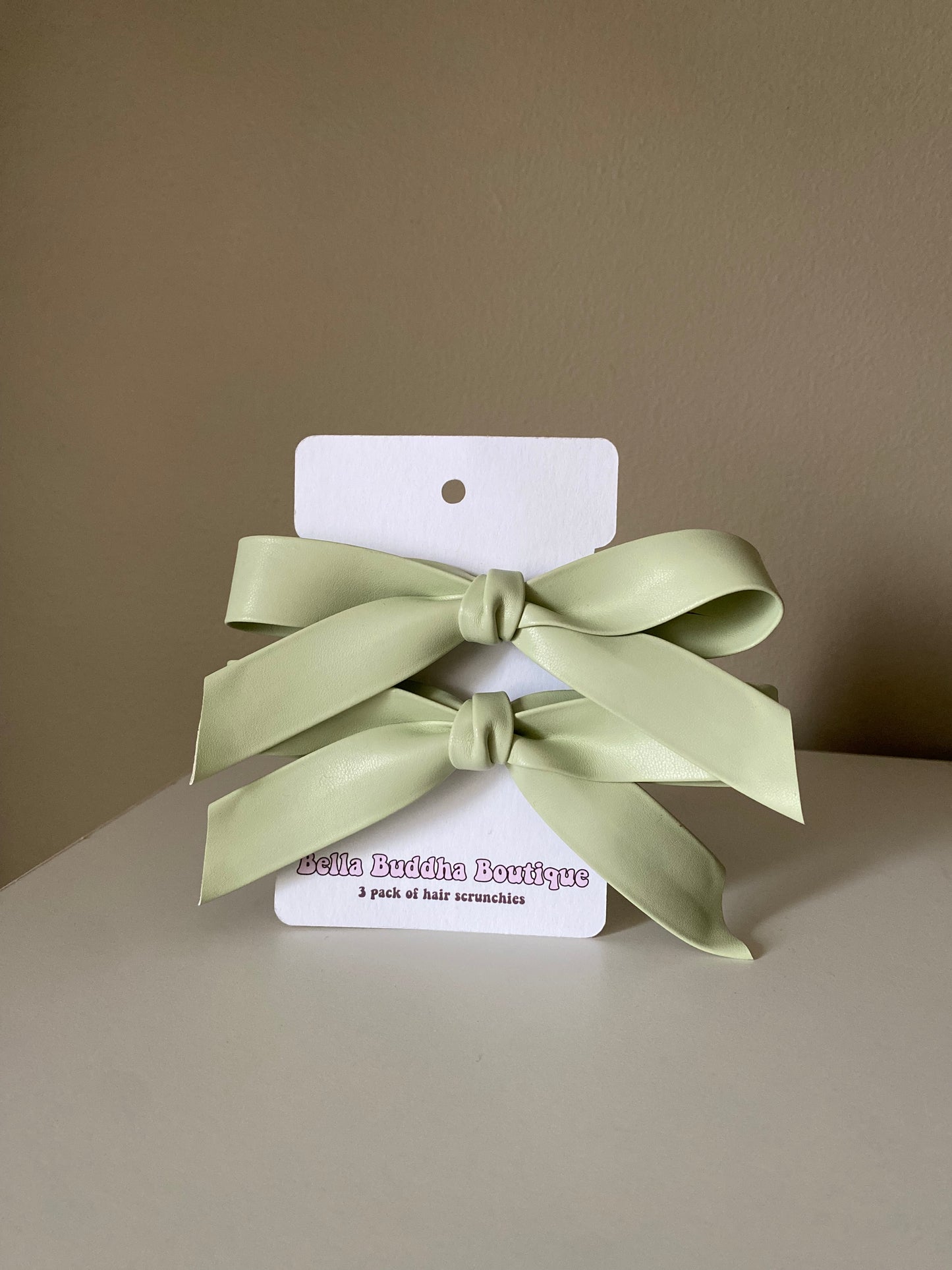 Matcha Leatherette Bow Set