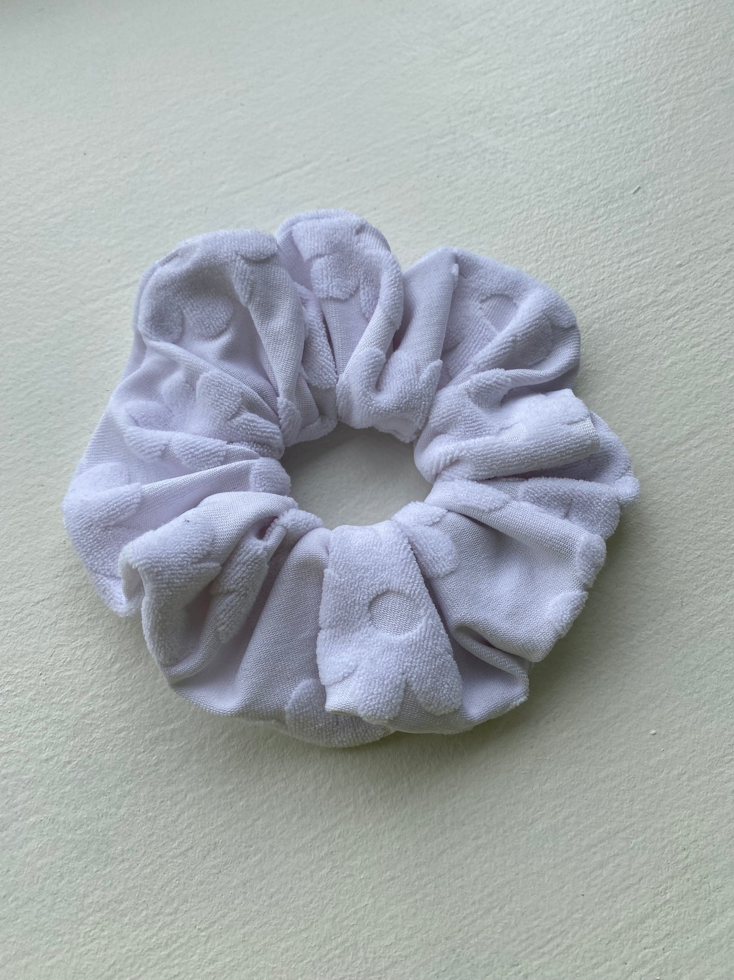 Daisy Terry Scrunchie