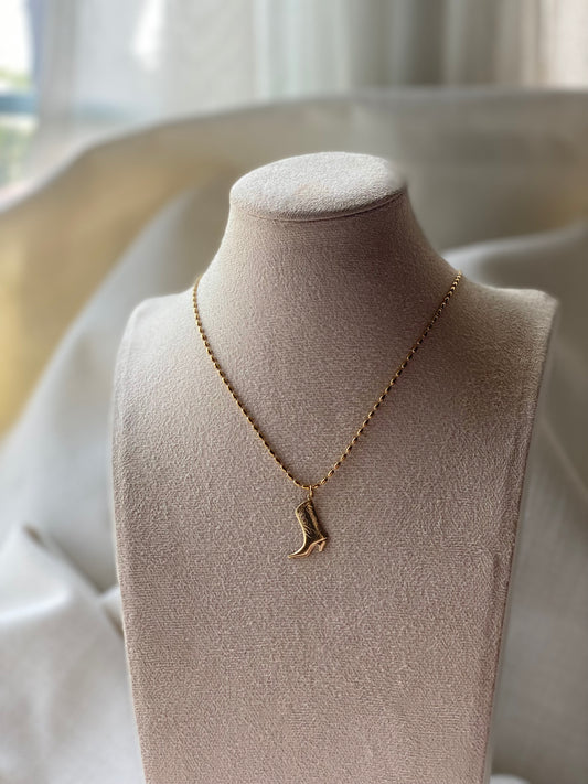 Serata Country Necklace