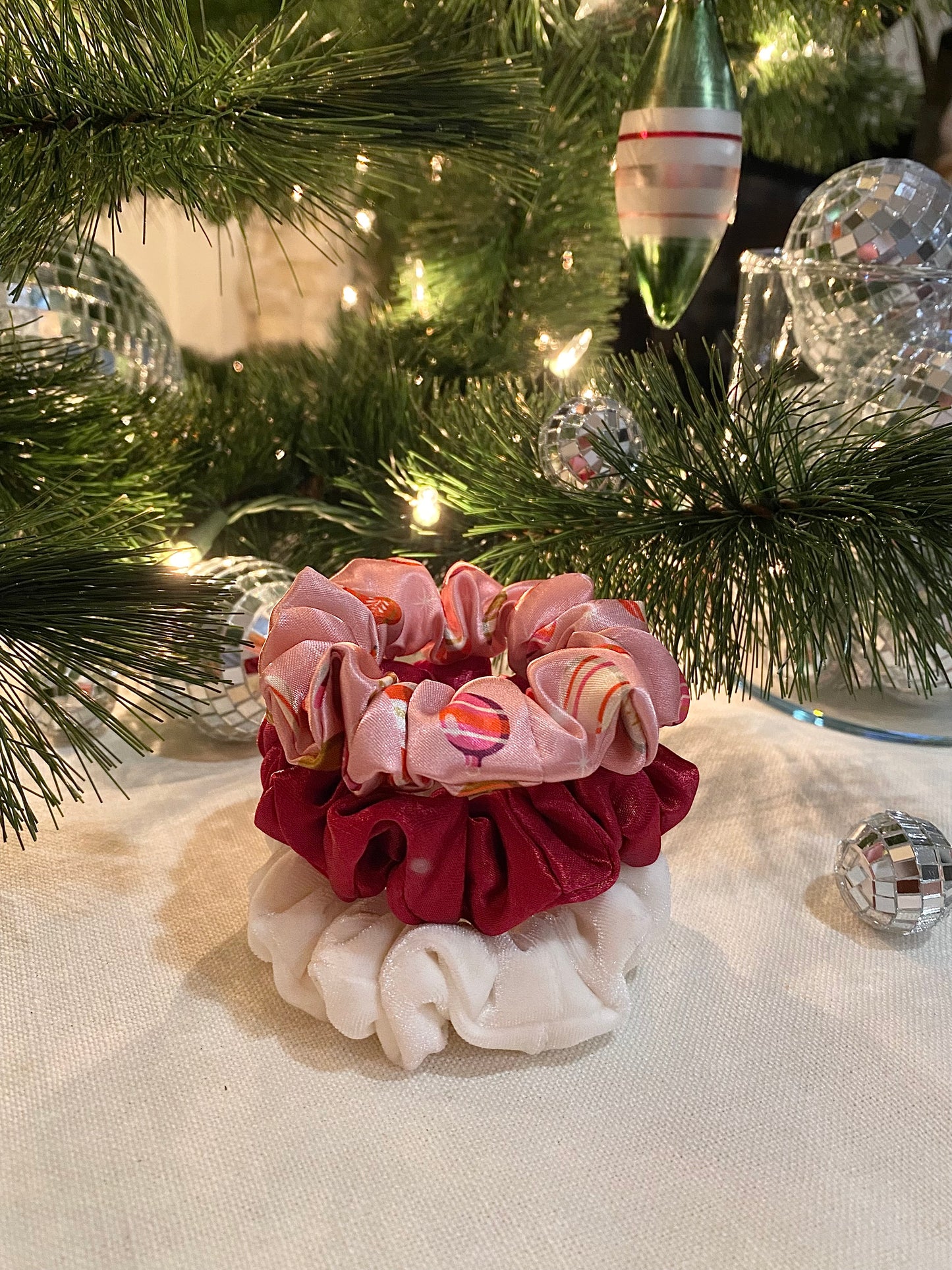 Vintage Ornament Mini Scrunchie Ornament Set
