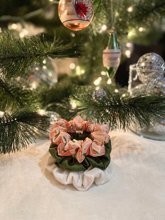 Holiday Cocktail Mini Scrunchie Ornament Set