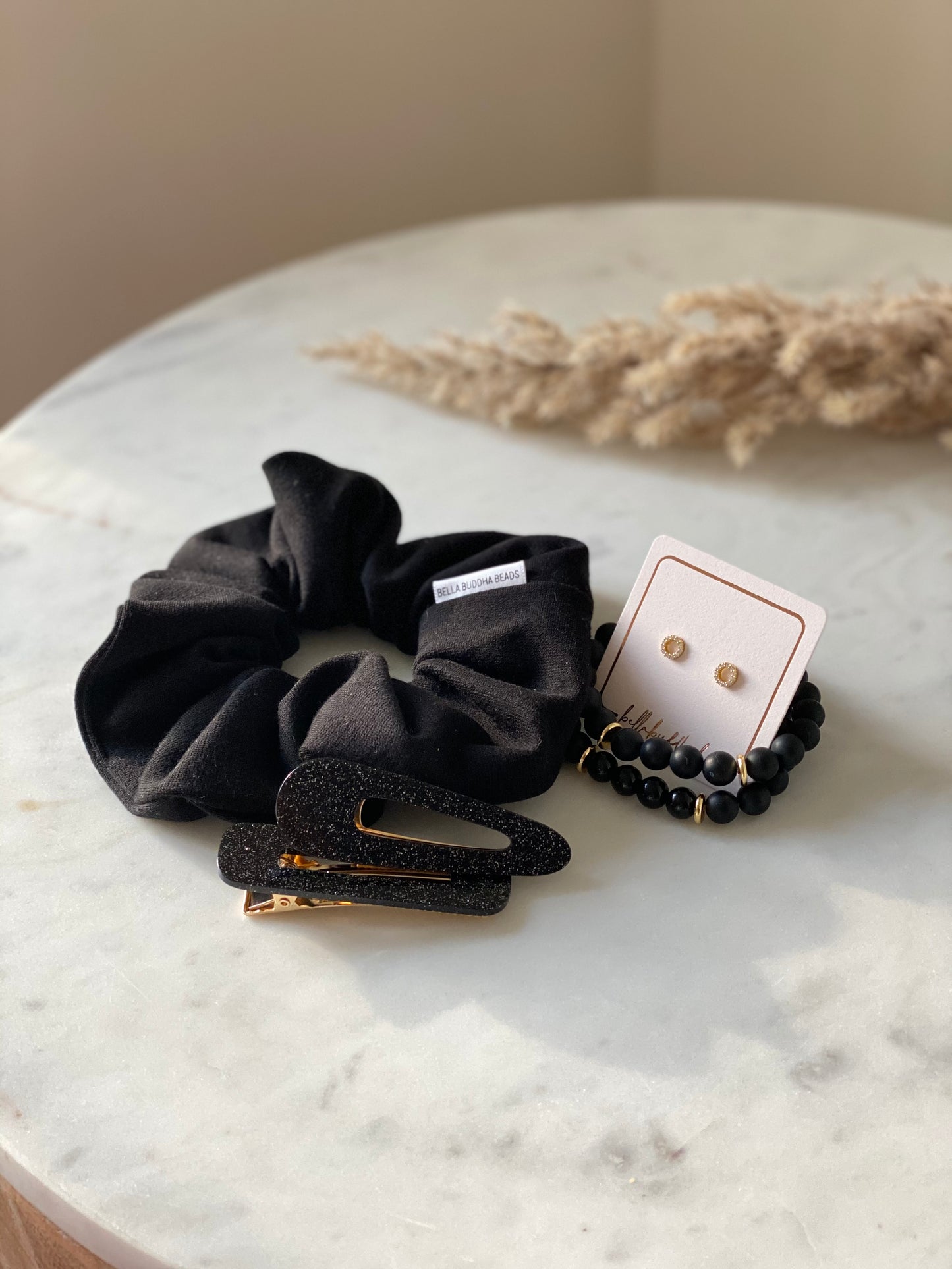 Bella’s Black Deluxe Surprise Pack!